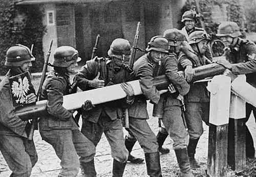 German invasion of Poland 卐✠