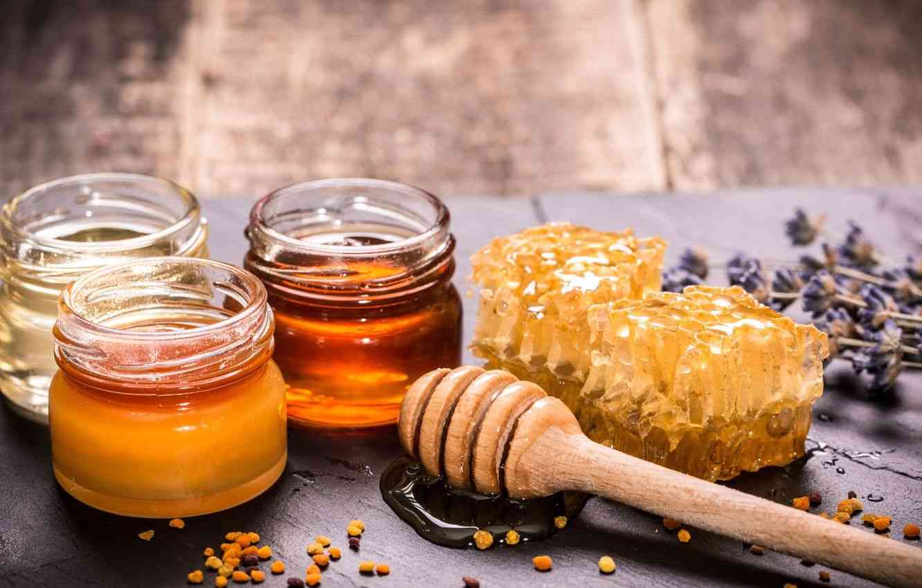 The Miracles Of Honey 3: Honey Mask Recipes