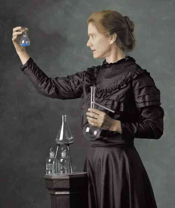 Marie Curie "Radioactive Girl"